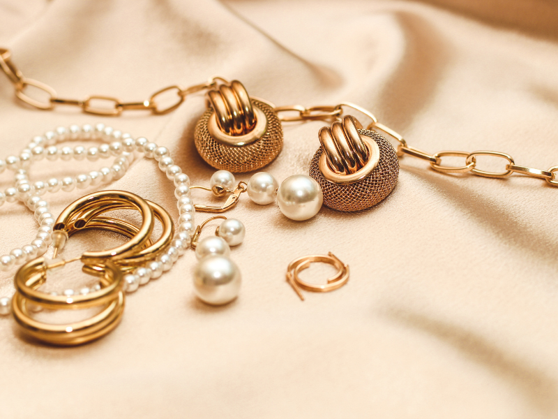 Balance Statement and Minimalist Pieces
